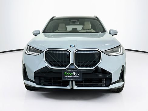 Used 2025 BMW X3 xDrive30i AWD/4WD image 2