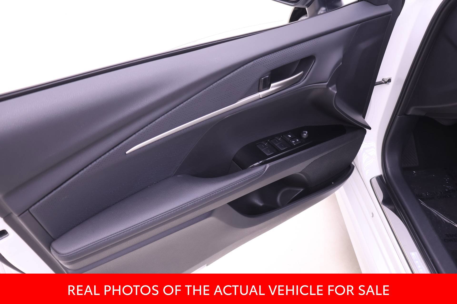 Certified 2025 Toyota Camry XSE AWD/4WD image 9