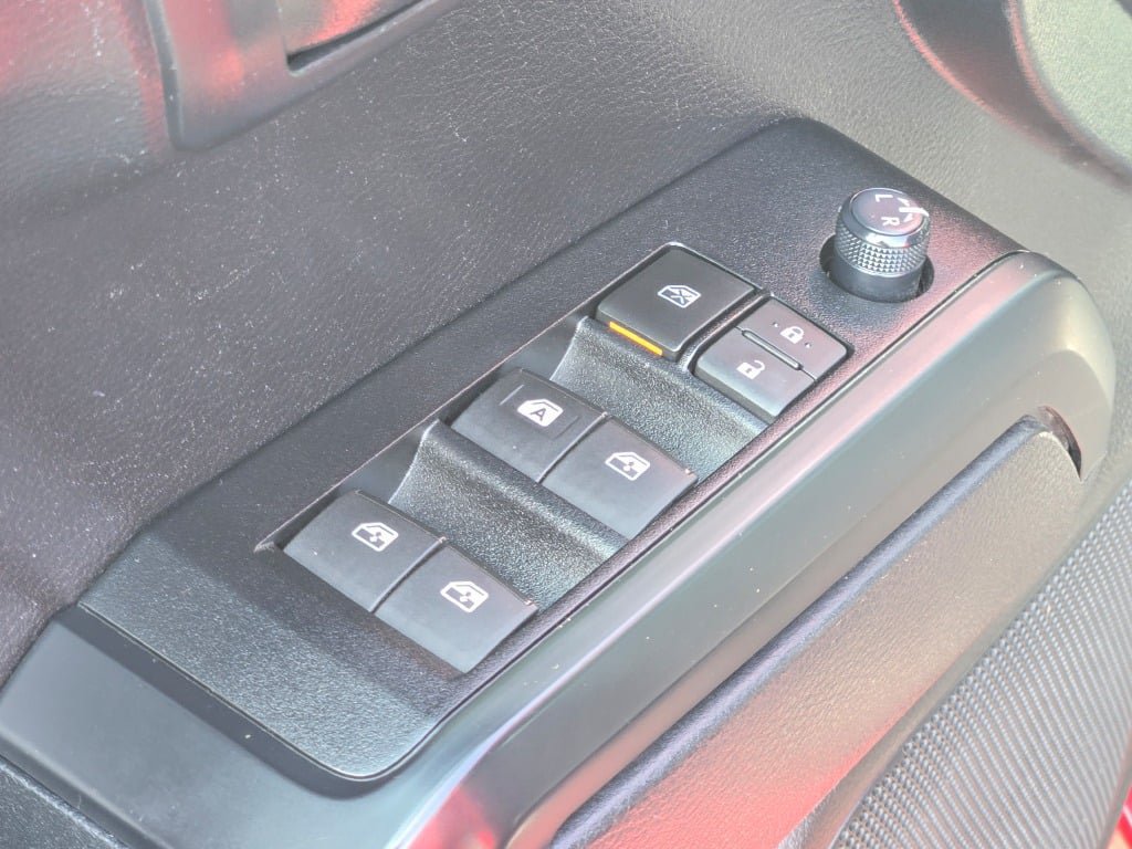 Used 2020 Toyota Tacoma SR AWD/4WD image 21