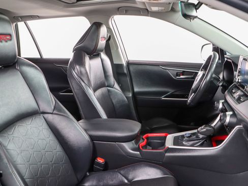 Used 2020 Toyota RAV4 TRD Off-Road image 27