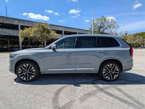 New 2026 Volvo XC90 T8 Plus w/ Protection Package Premier image 3