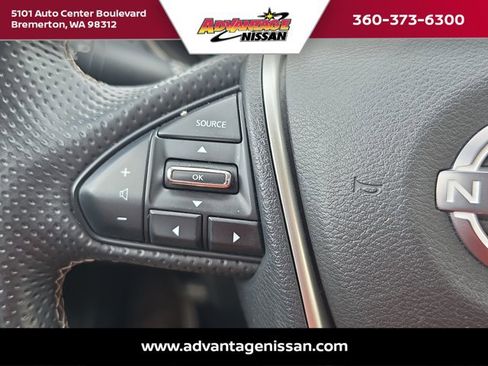 Used 2023 Nissan Maxima SV w/ Floor Mat Group FWD image 11