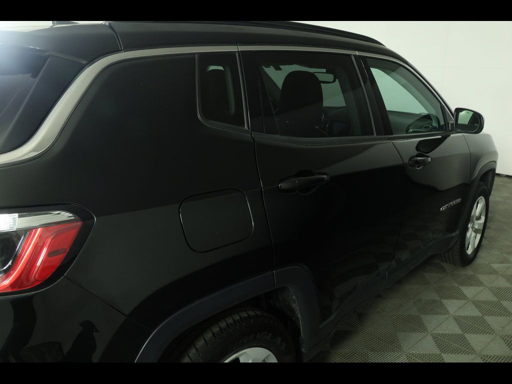 Used 2020 Jeep Compass Latitude w/ Popular Equipment Group AWD/4WD image 17