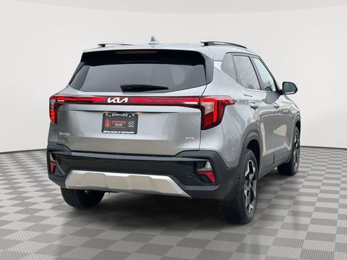 Used 2024 Kia Seltos EX AWD/4WD image 3