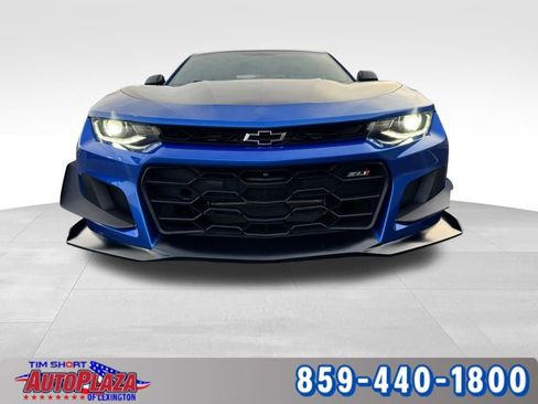 Used 2018 Chevrolet Camaro ZL1 image 28
