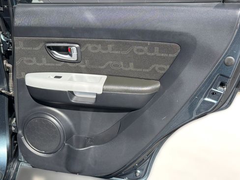 Used 2012 Kia Soul + image 31