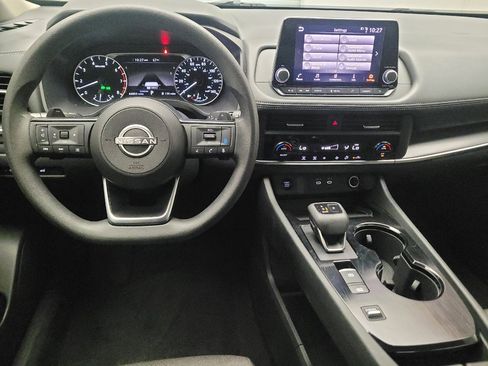 Used 2024 Nissan Rogue SV FWD image 22