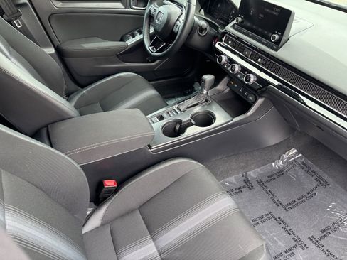 Certified 2025 Honda Civic Sport image 13