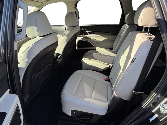 Certified 2024 Kia Telluride S w/ S Sunroof Package AWD/4WD image 12