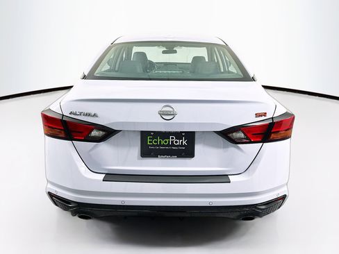 Used 2024 Nissan Altima 2.5 SR image 7