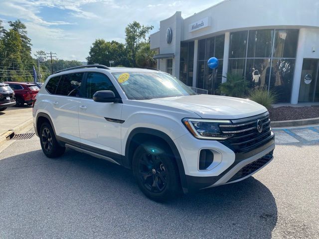 Used 2024 Volkswagen Atlas Peak Edition SEL AWD/4WD image 1