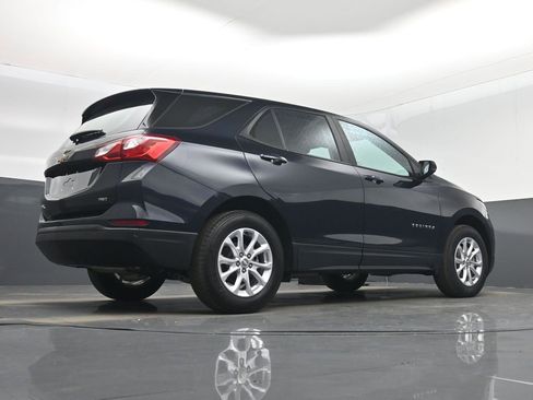 Used 2021 Chevrolet Equinox LS image 55