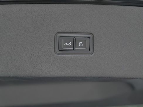 Used 2026 Audi RS Q8 performance image 97