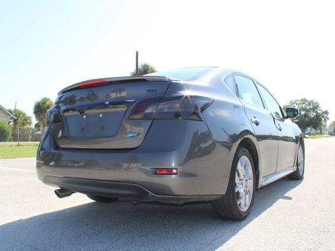Used 2013 Nissan Sentra SR FWD image 22