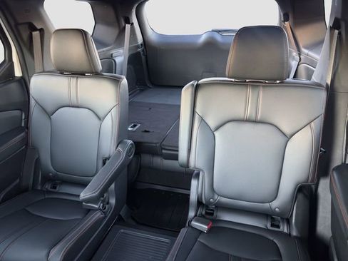 Certified 2024 Honda Pilot TrailSport image 13