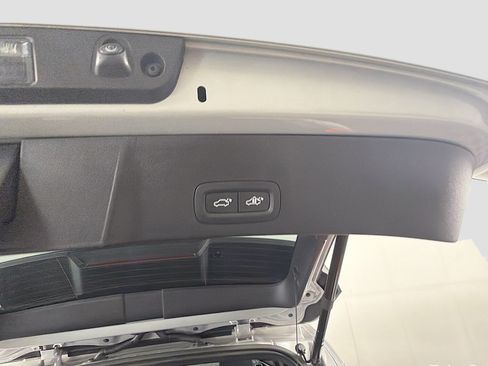 Used 2023 Volvo XC40 Recharge Plus AWD/4WD image 30