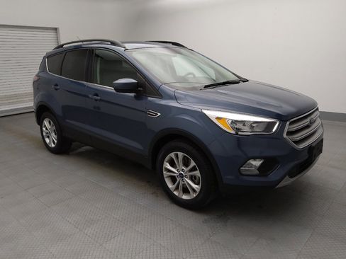 Used 2018 Ford Escape SE image 11
