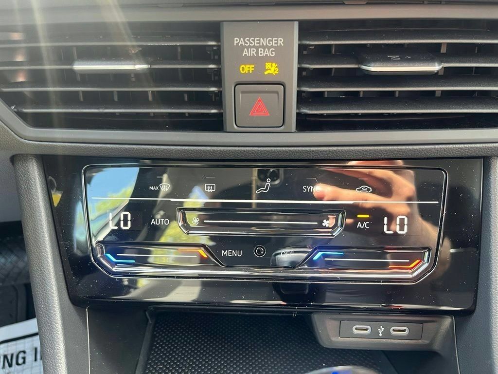 Certified 2025 Volkswagen Jetta S FWD image 18