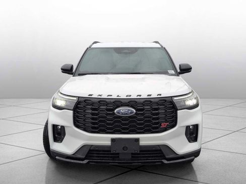 New 2026 Ford Explorer ST AWD/4WD image 3