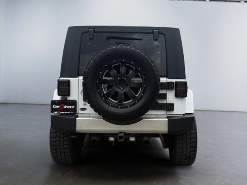 Used 2013 Jeep Wrangler Unlimited Sahara w/ Dual Top Group image 15