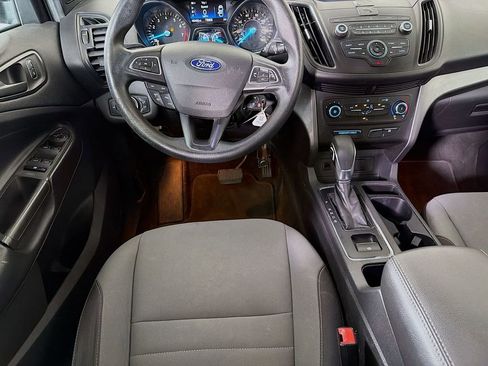 Used 2019 Ford Escape S image 24