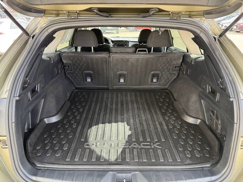 Used 2022 Subaru Outback Premium image 13