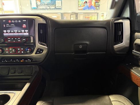 Used 2016 GMC Sierra 1500 SLT w/ SLT Premium Package AWD/4WD image 17