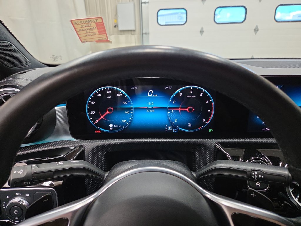 Used 2022 Mercedes-Benz CLA 250 4MATIC image 22