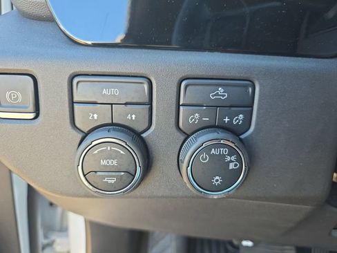 Used 2024 Chevrolet Silverado 1500 LT AWD/4WD image 26