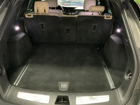 Used 2017 Cadillac XT5 Luxury image 12