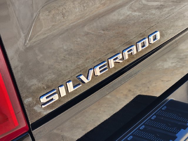 Used 2025 Chevrolet Silverado 1500 RST AWD/4WD image 12