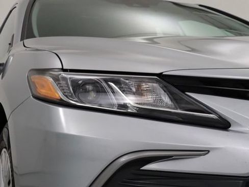 Used 2023 Toyota Camry LE FWD image 9