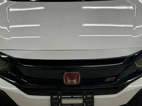 Used 2018 Honda Civic Si image 5