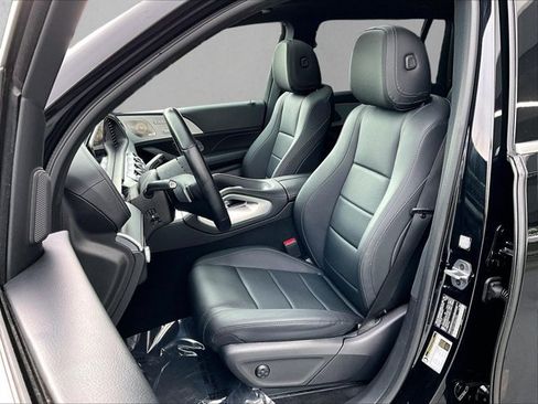 Certified 2025 Mercedes-Benz GLS 450 4MATIC image 26