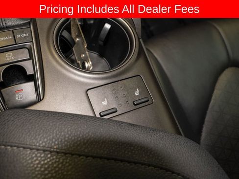 Used 2023 Toyota Camry XSE FWD image 15