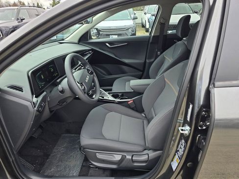 New 2026 Kia Niro LX image 20