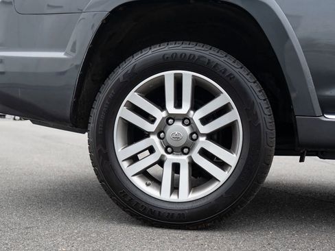 Used 2011 Toyota 4Runner Limited AWD/4WD image 16