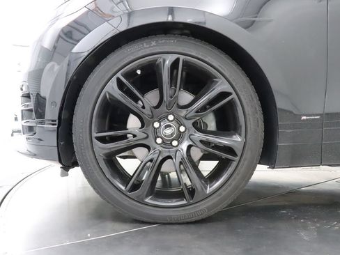 Used 2019 Land Rover Range Rover Velar R-Dynamic SE AWD/4WD image 41