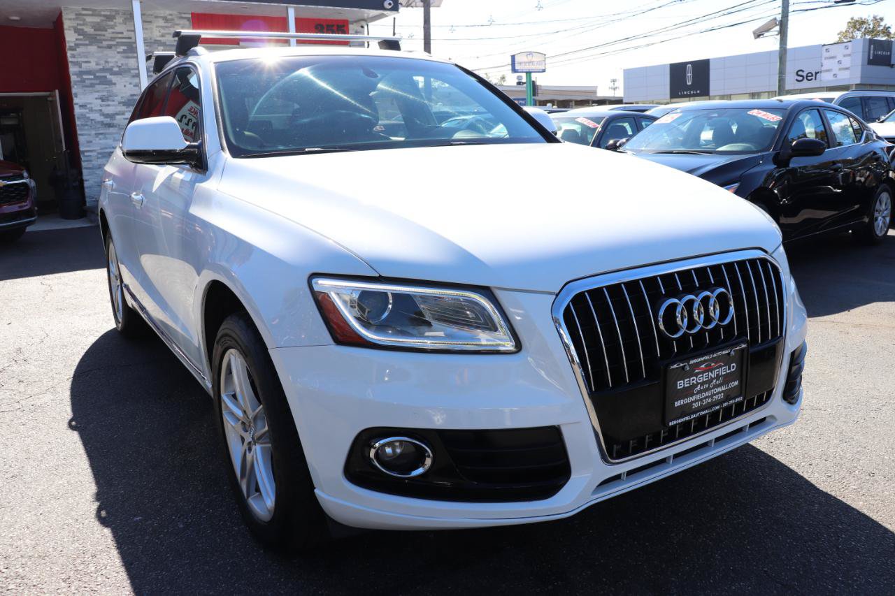 Used 2017 Audi Q5 2.0T Premium Plus w/ Technology Package AWD/4WD image 7