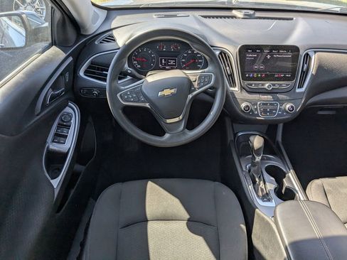 Used 2024 Chevrolet Malibu LT FWD image 15