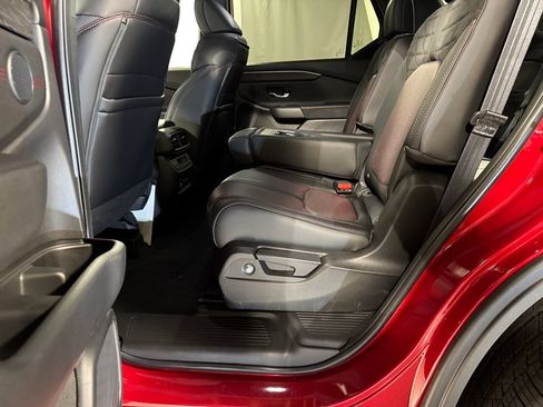 New 2026 Honda Pilot Black Edition image 5