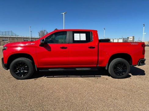 Used 2020 Chevrolet Silverado 1500 LT Trail Boss image 3