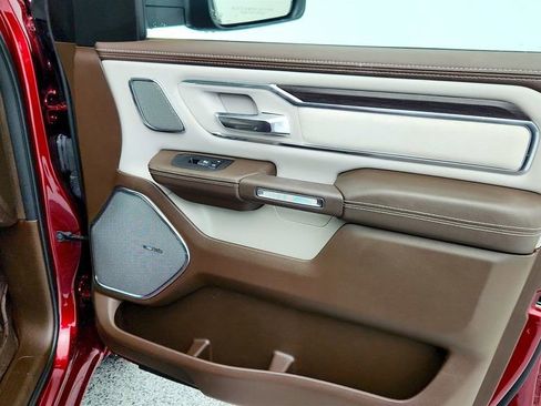 Used 2025 RAM 1500 Laramie image 28