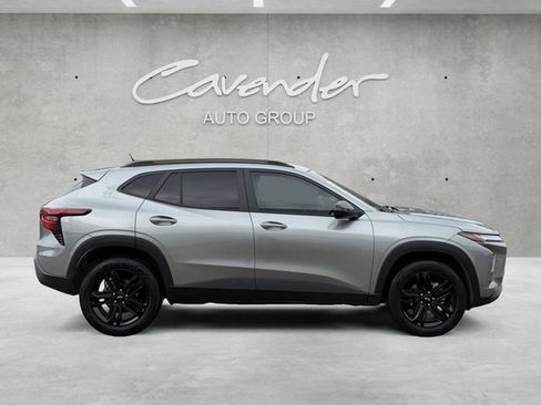 Certified 2025 Chevrolet Trax ACTIV image 17