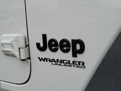Used 2020 Jeep Wrangler Unlimited Sport AWD/4WD image 7