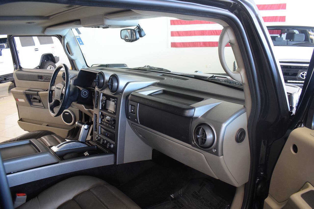 Used 2003 HUMMER H2 w/ Preferred Equipment Group AWD/4WD image 27