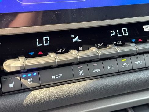 New 2026 Toyota Tundra Limited AWD/4WD image 13