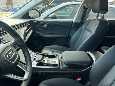Used 2023 Audi Q8 Premium Plus w/ Premium Plus Package AWD/4WD image 4