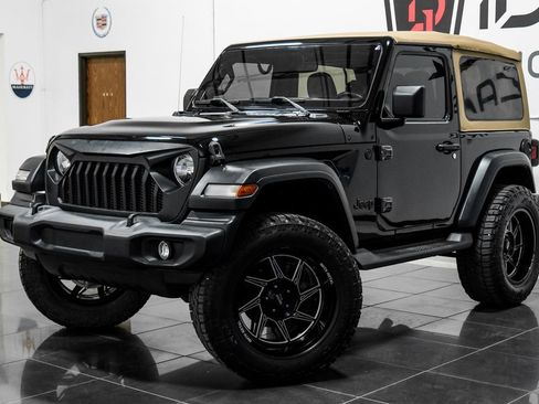 Used 2020 Jeep Wrangler Sport AWD/4WD image 6