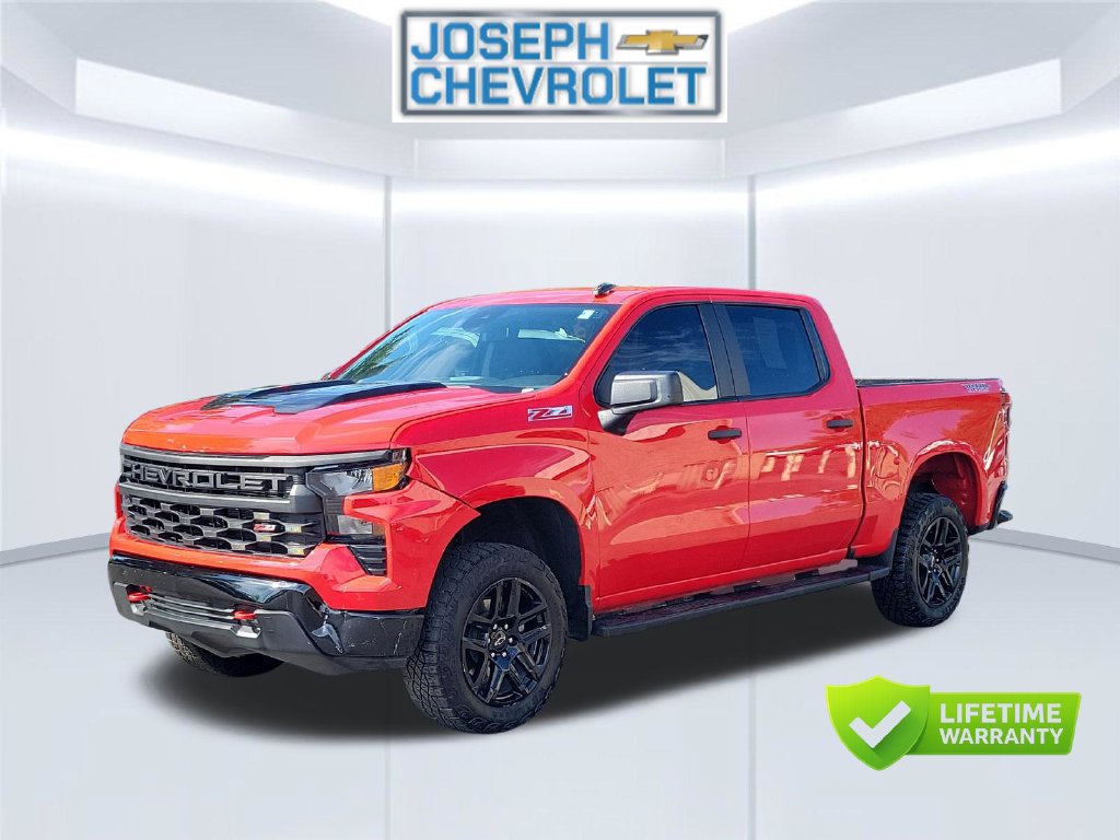 Used 2025 Chevrolet Silverado 1500 Custom Trail Boss AWD/4WD image 2